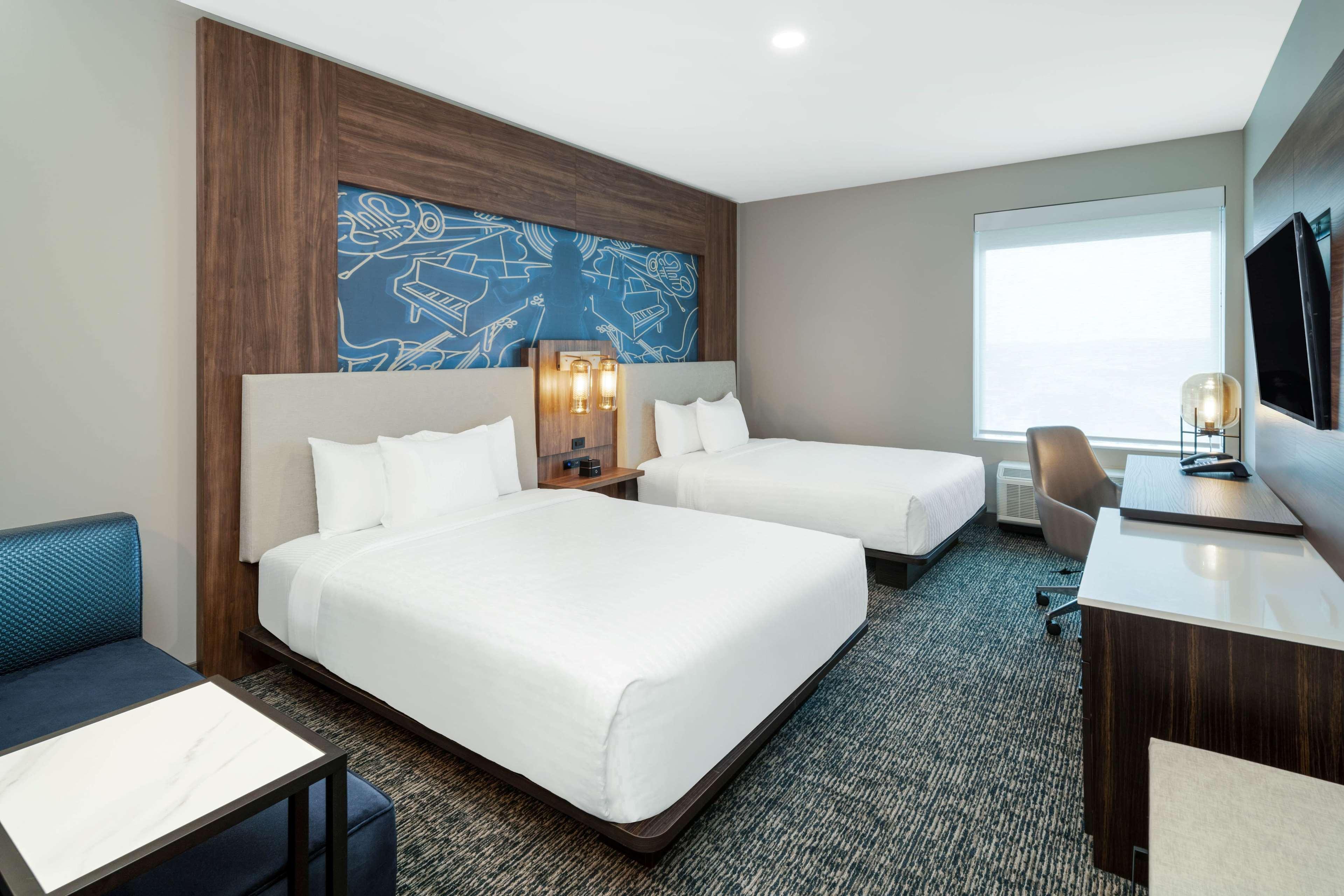 La Quinta Inn & Suites By Wyndham Nashville Downtown Stadium Extérieur photo