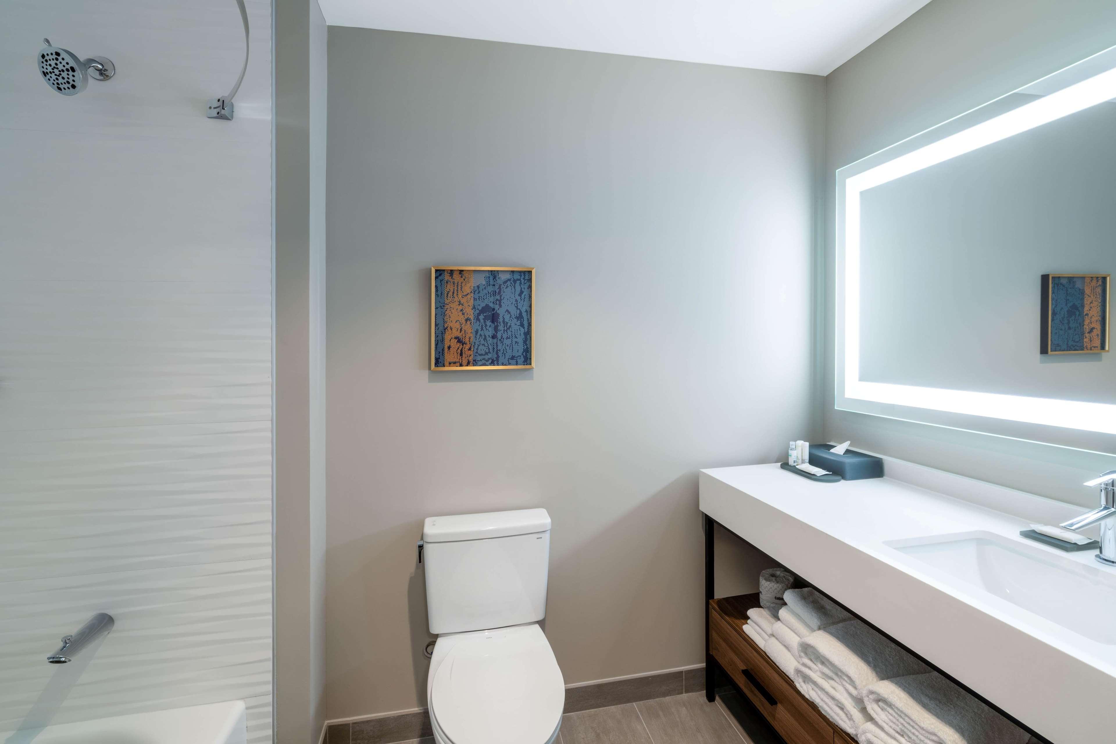 La Quinta Inn & Suites By Wyndham Nashville Downtown Stadium Extérieur photo