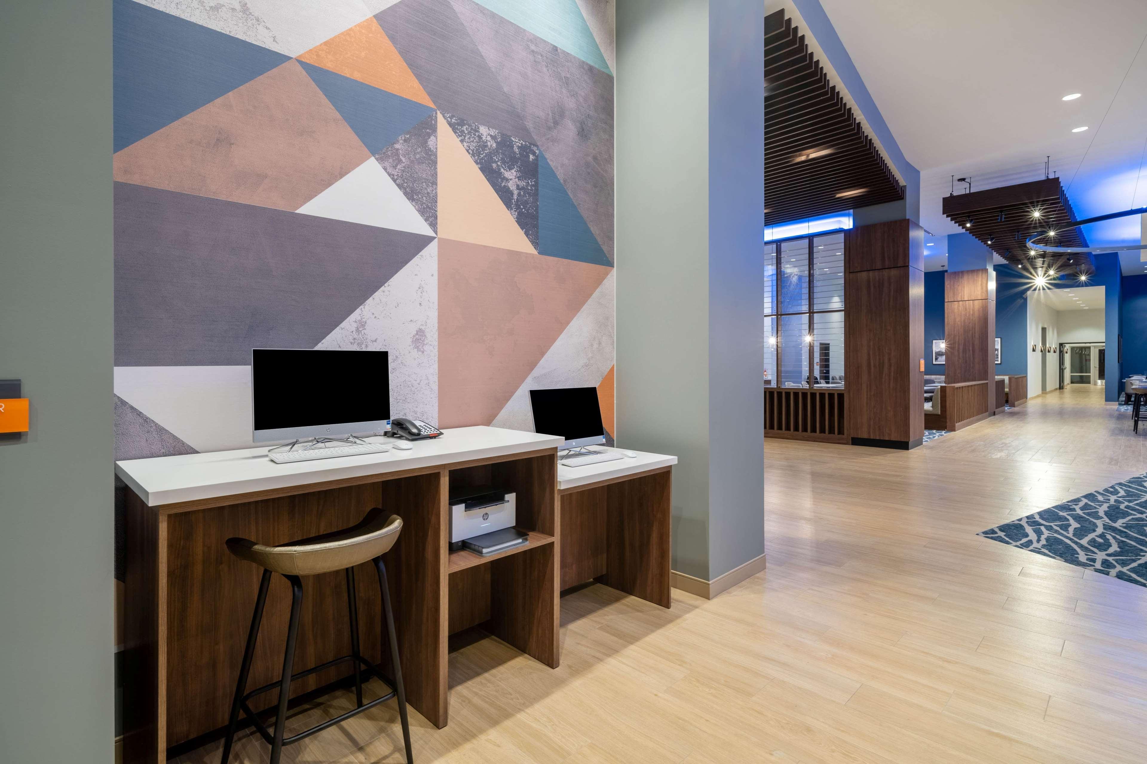 La Quinta Inn & Suites By Wyndham Nashville Downtown Stadium Extérieur photo