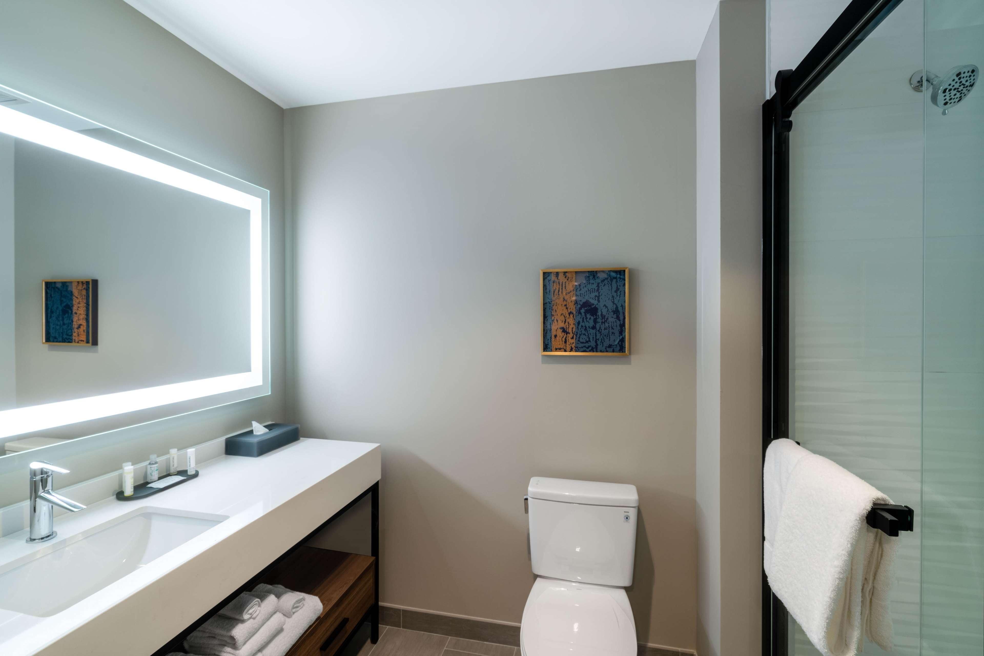 La Quinta Inn & Suites By Wyndham Nashville Downtown Stadium Extérieur photo